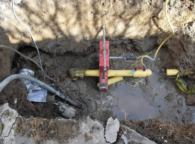 Improving Gas Pipeline Squeeze-Off Standards with Numerical Simulation